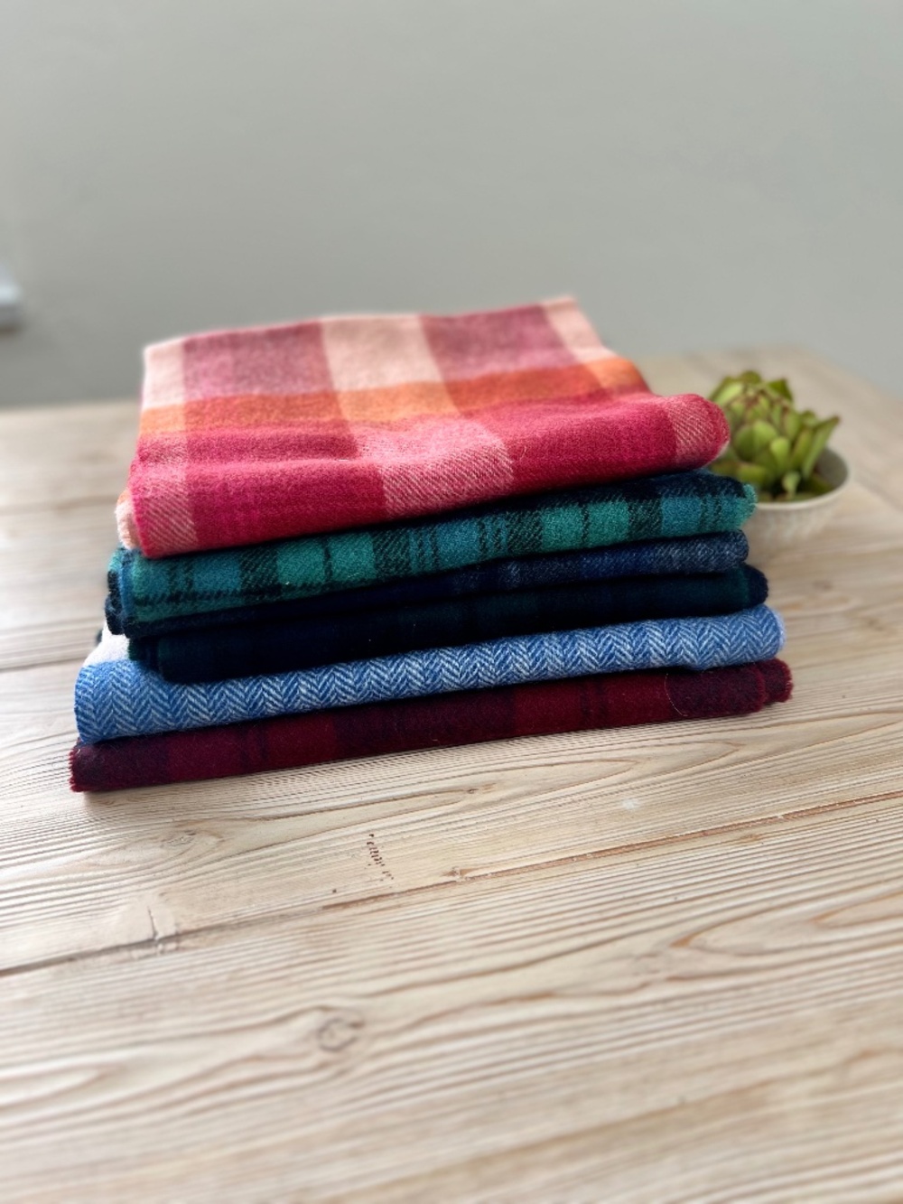 Lochcarron of Scotland Plaid Tartan Scarf Pink Raspberry Coral Made in Scotland